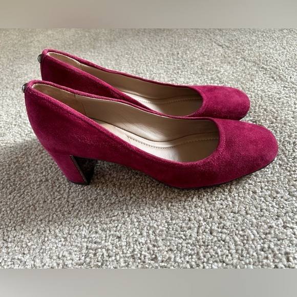 Donald J Pliner magenta suede black heel 7M - Picture 4 of 8